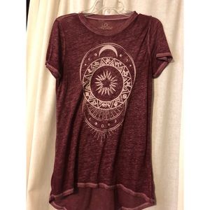 Burgundy vintage solar tee